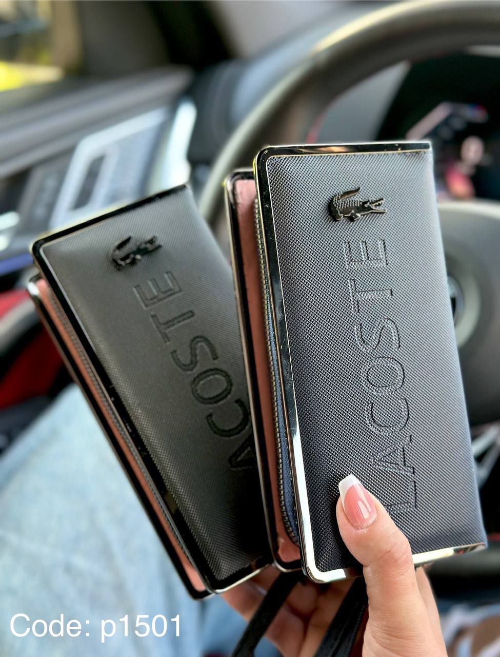 /public/uploads/photos/shares/Suzy bags/IMG_3684.jpeg